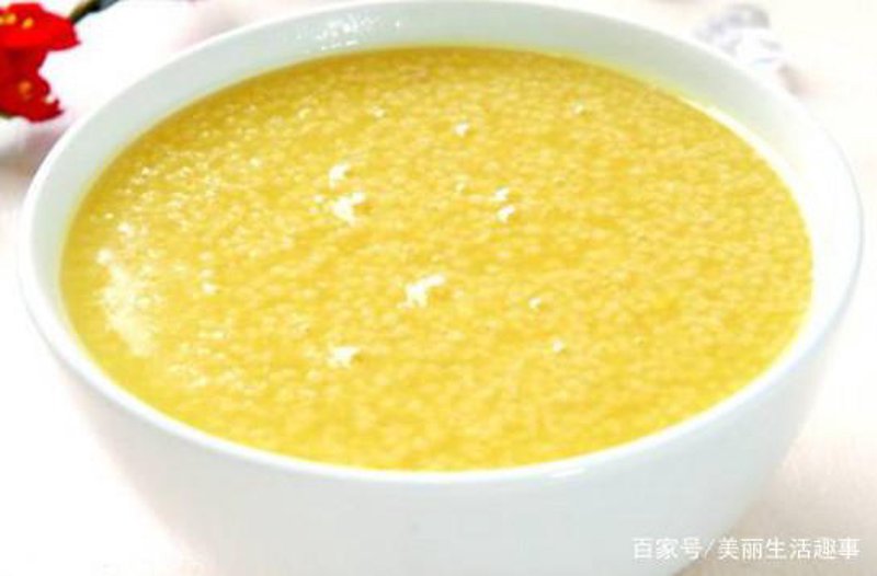 小米粥养胃的背后：饮食与健康之间的艺术